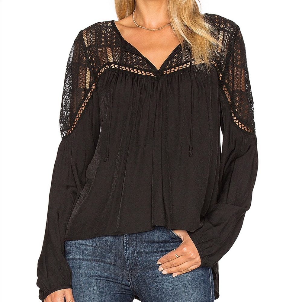 Black lace bb Dakota long sleeve blouse small
